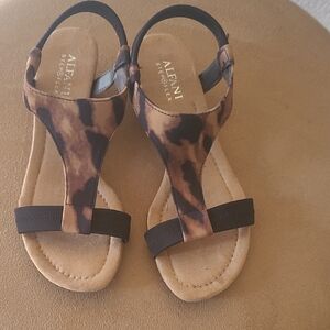 Alfani Women's Brown Leopard Sandals, Slightly Worn, Slip On
